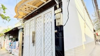 BÁN NHÀ CẤP 4 - SỔ HỒNG RIÊNG