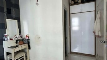 Chung cư 10A Trần Nhật Duật, Tân Định, Q1: 75m2, 2PN, nội thất 12tr