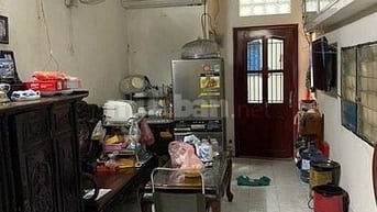 Cần bán nhà số 16 phố Hàng Giấy, Quận Hoàn Kiếm, giá tốt
