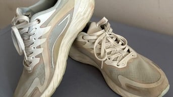 Giày  XTEP 40. Qua sd , tình trang tốt