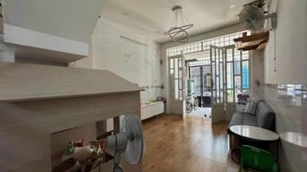 Bán nhà ở đường Nguyễn Huy Lượng Bình Thạnh có sổ hồng riêng   