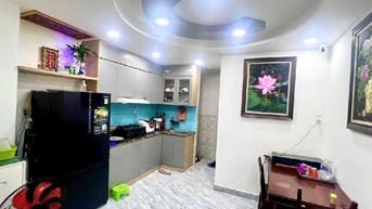 Chủ nhà nợ cần bán gấp nhà 1t2l Tôn Đản-58m2 ngay trường học -2,1 tỷ