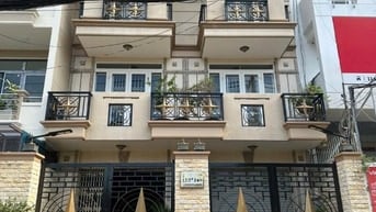 Bán nhà mặt tiền đường Trần Thị Ngôi phường 4 quận 8, 8x20m, 3 lầu 