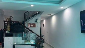 Cần bán ngay nhà đường Nguyễn Trọng Tuyển Phú Nhuận 55m2 Giá 3ty220