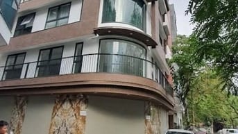 Cho thuê lô góc tầng 3 610m2 MT 20m ở vị trí siêu đẹp