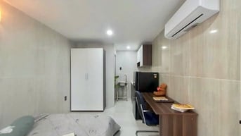 Bán gấp nhà MT Trần Phú Quận 5 DT 7m x 20m 5 Tầng kiên cố giá 50 TL