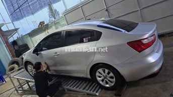 Kia Rio 2015 1.4 AT Sedan - 84799 km