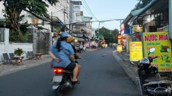 MẶT TIỀN KD ĐƯỜNG 385,QUẬN 9, ĐỐI DIỆN ĐH TC-MARKETING, 83M2, 7,5TỶ