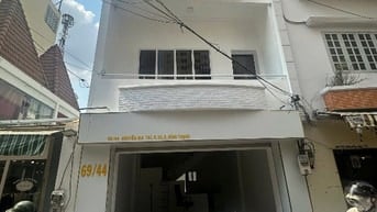 Cho thuê nhà HXH 69 Nguyễn Gia Trí, Bình Thạnh. 5x12m,Trệt 2L Giá 29tr