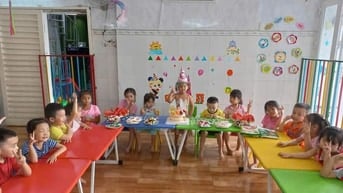Cho thuê nhà mặt tiền Tô Hiệu, P.T.T.Hòa, Q.T.Phú  giá 18tr