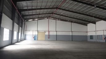 Cho thuê kho xưởng 8500m2 Khu công nghệ cao, PCCC tự động, có ngăn lẻ