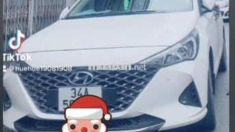 Hyundai Accent 2011 1.4 AT - 70000 km