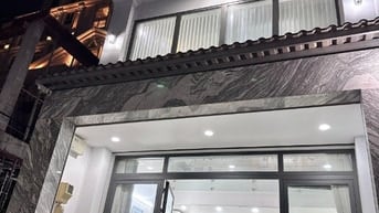 Chính chủ bán nhà đẹp 3 tầng DT đất 56,8m2 đường Nguyễn Thị Thập, Q7