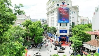CHO THUÊ NHÀ ĐẸP CẠNH VINCOM BÀ TRIỆU KD MỌI MÔ HÌNH