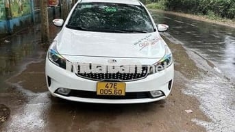 Kia Cerato 2017 1.6 MT - 130000 km
