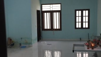 Cho thuê nguyên căn nhà trệt, hẻm 5m, DT: 5m x 27m
