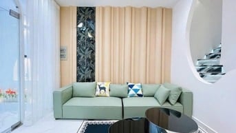 Bán nhà giá mềm Cách Mạng Tháng 8,Q10. 33,3m2/2tỷ350 SHR