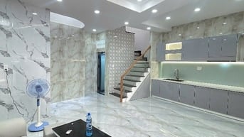 bán nhà như vila kế chợ minh phụng kinh doanh 