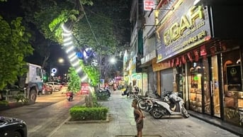 MỚI - Chính chủ bán gấp nhà Mặt phố Hàng Bài giá 36 tỷ, 50m2. MT 5m.