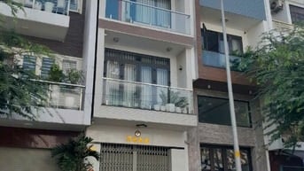 NGON NGẺ ! NHÀ BÁN ĐƯỜNG SỐ 64 Q6, VIEW CÔNG VIÊN (4X17) CHỈ 11,2 TỶ 