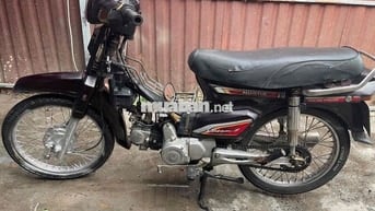 cần bán con xe dream hàn quốc , xe giấy tờ đầy đủ