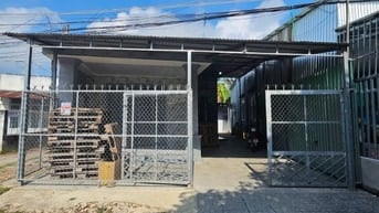 Bán căn nhà 2 MT ở Đ. Phạm Thị Thàng , Củ Chi 140m2 SHR giá 850tr