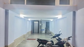  CHO THUÊ NHÀ 5 tầng có THANG MÁY mặt phố Hồng Phúc, DT 60m2, MT 3,8m
