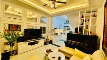 Siêu phẩm Nhà mặt ngõ Pháo Đài Láng xây 5T DT32m2 giá 7.2 tỷ