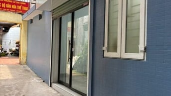 Cho thuê nhà phố Bà Triệu, quận Hai Bà Trưng Hà Nội, cách mặt phố 20m