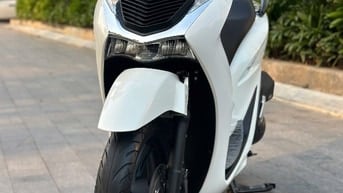 Cần bán SH Việt 125 ABS 2022 màu trắng biển Hà Nội cực đẹp