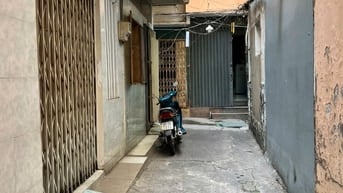 Cần bán nhà hẻm 119 Nguyễn Văn Cừ, P.2, Q.5