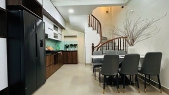 Ô tô đỗ cửa Nguyễn Văn Trỗi, nhà đẹp full nội thất, ngõ cực rộng