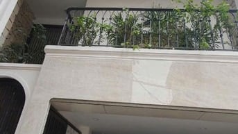 Bán nhà phố Trạm Long Biên ngõ ô tô Dt 34m 6 Tầng Mt 5m Giá 8.05 tỷ