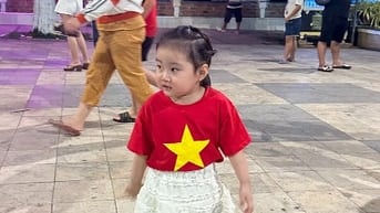 Cần người giữ bé 3 tuổi  bao ăn ngủ tại nhà 