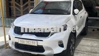 Kia Sonet  2023 - 25000 km