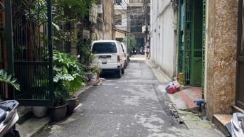 Cho thuê nhà ngõ Huế - 70m2 x 3,5 tầng, 18tr