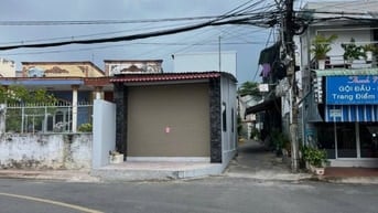 Bán nhà căn góc mặt tiền đường 102 phường Tăng Nhơn Phú A, Q.9