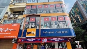 Cho thuê nhà mặt phố Nguyễn Tuân, Dt 85mx4, Vị trí đắc địa ngay ngã tư