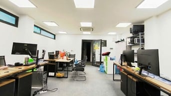 🇻🇳Nhà Mặt Phố, vỉa hè 4 ô tô đỗ, 7 tầng thang máy, sổ đẹp trước sau