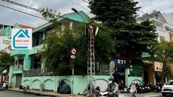 Cho thuê tòa nhà góc 2 mặt tiền – 53 Trần Nhật Duật, Q1_DT:10m x20m