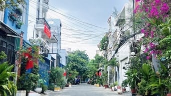 HẺM XE HƠI - TÂN SƠN NHÌ - DT 105m2 ( 5m x 21m ) - Gấp Bán