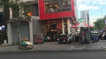 --- BÁN NHÀ MT TRUNG TÂM Q.1 ----