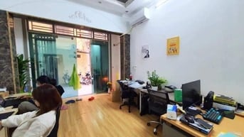 Bán gấp nhà riêng tại Nguyễn Khuyến, Kinh doanh đỉnh 19,5 tỷ .