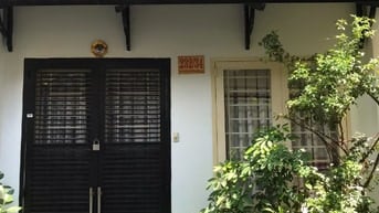 Cho thuê nhà nguyên căn hẻm 232/34 đường Võ Văn Kiệt, Quận 1.