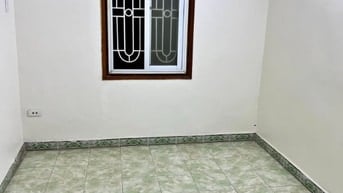 NHÀ DÂN XÂY 5.5 TẦNG - NGÕ THÔNG GIÁ CHỈ HƠN 3 TỶ XIU TRÂN KHAT CHÂN