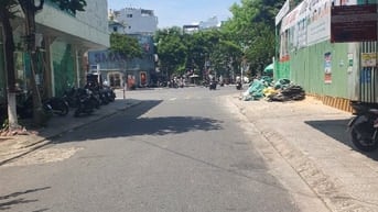 🔥🔥🔥Nhà mặt tiền TTTP Huỳnh Thúc Kháng 3 tầng Dt 52m2 ngang 4,1m2 🔥