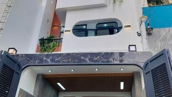 Giá tốt chốt ngay! Nhà Đoàn Thị Điểm, Phú Nhuận,DT 82m2/giá 3.980 tỷ