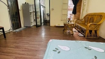 Cho thuê nhà phố Huế, 30m2, điện nước giá hộ dân.