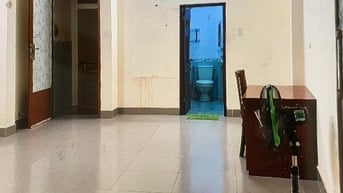 4triệu/tháng Phòng 35m2 Phan Đăng Lưu P5 Phú Nhuận, wc, ban công riêng