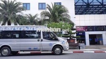 gia đình cần bán xe ford transit 16c 8/2017